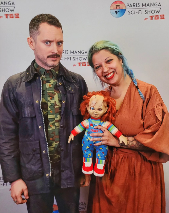 Lita photographiée avec l'acteur Elijah Wood