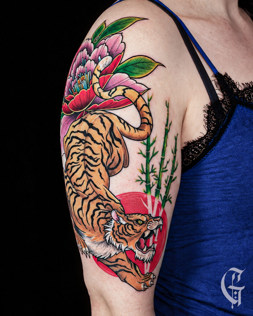 Tatouage de tigre en couleur dans un style japonais